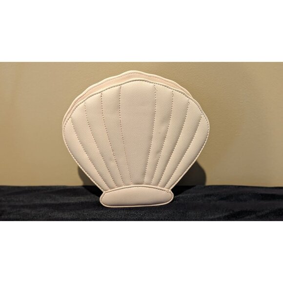 U Spicy Shell-Shaped Makeup Brush Set With Case 6 Premium Quality Brushes - Picture 2 of 3